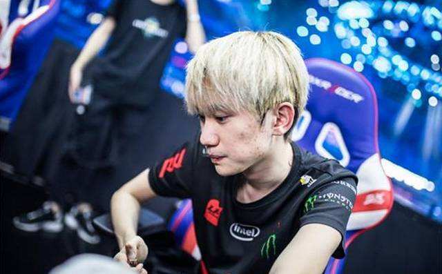 火箭立刻在 火箭立刻在